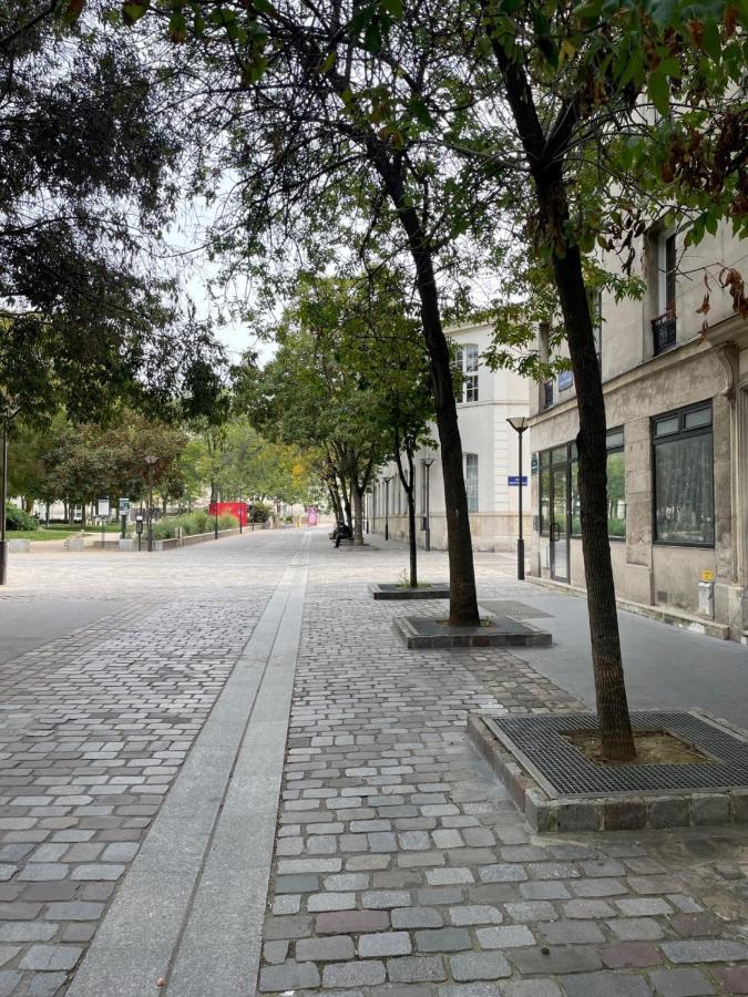 40 M Near Montparnasse Paris